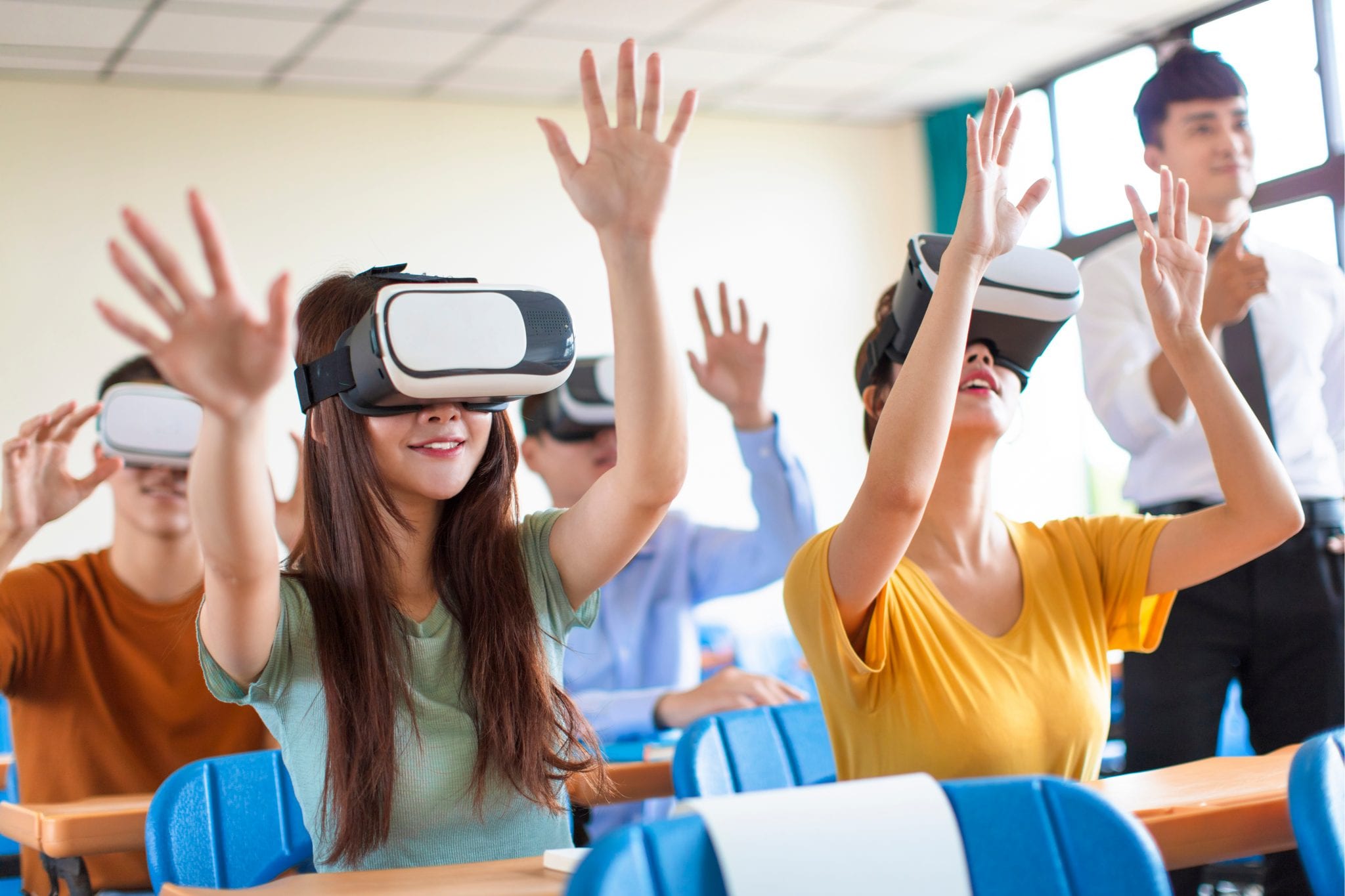 University students using VR in classroom